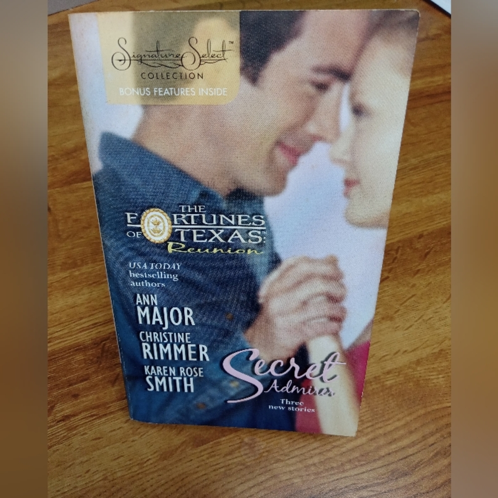 Signature Select Collection Secret Admirer